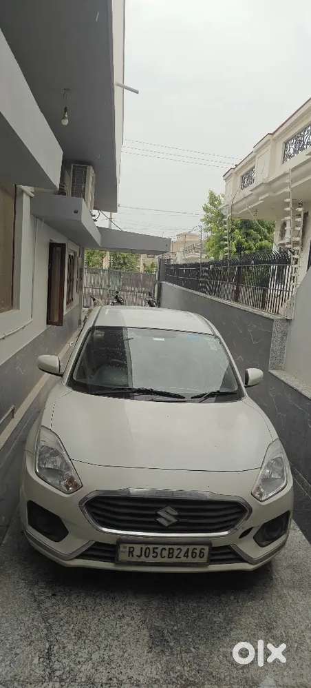 Maruti Suzuki Dzire 2017 Petrol 97000 Km Driven