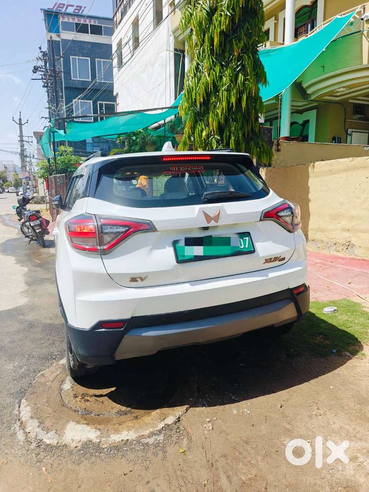 Mahindra Ev Xuv400