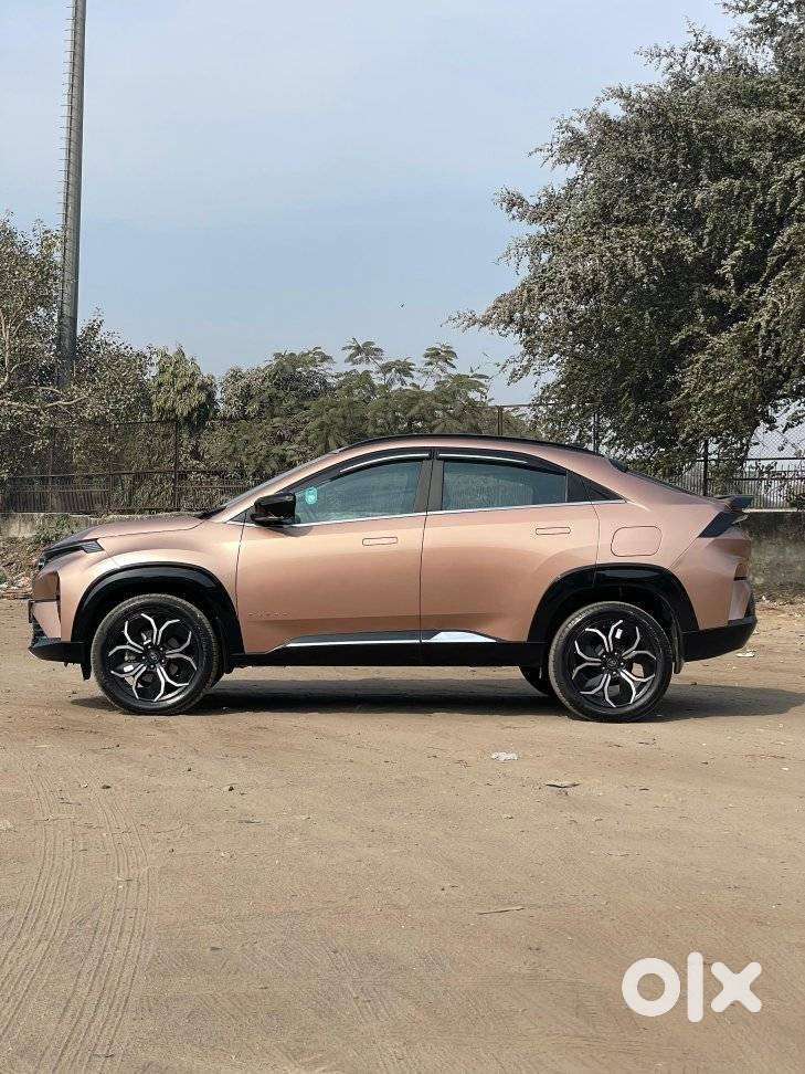 Tata Curvv Accomplished S 1.2 Revotron Petrol 7dca, 2025, Petrol