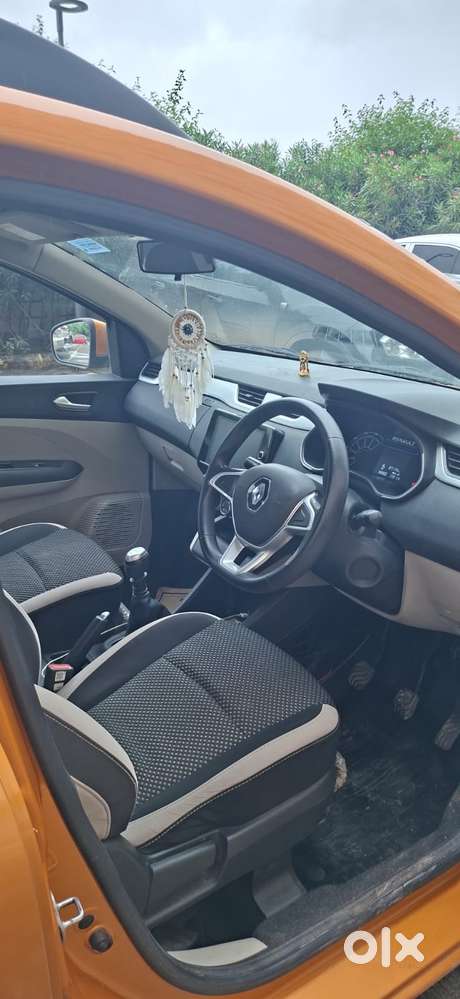Renault Triber Rxz, 2019, Petrol