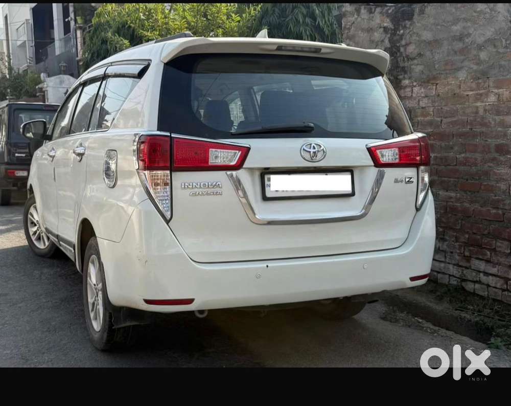 Toyota Innova Crysta 2016 Year