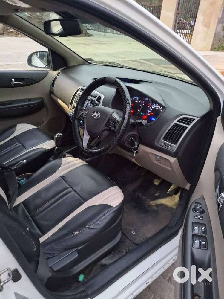 Hyundai I20 Sportz Option 1.4 Crdi, 2014, Diesel