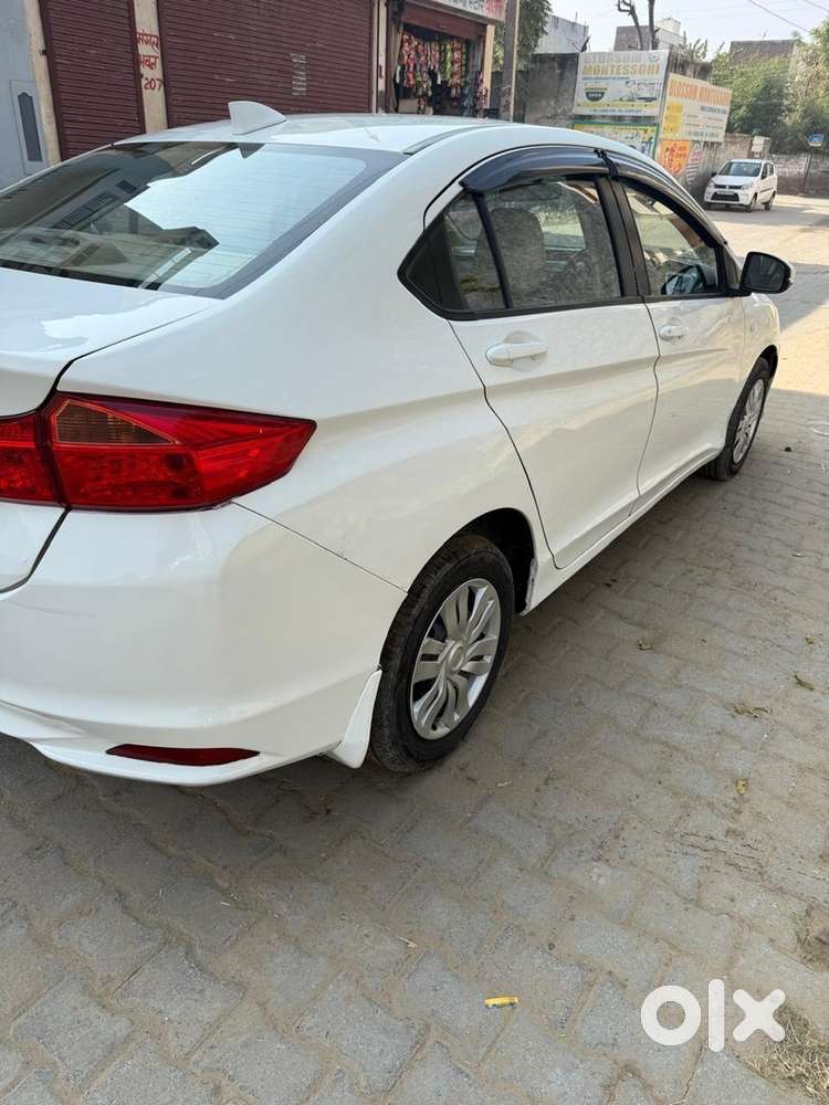Honda City 2016 Diesel Well Maintained