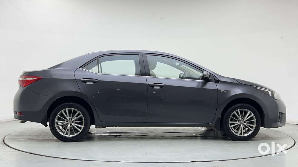 Toyota Corolla Altis 1.8 Gl, 2015, Petrol