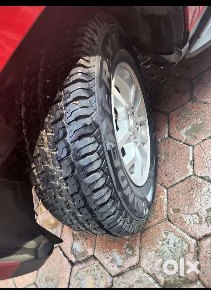 Mahindra Tuv 300 2019