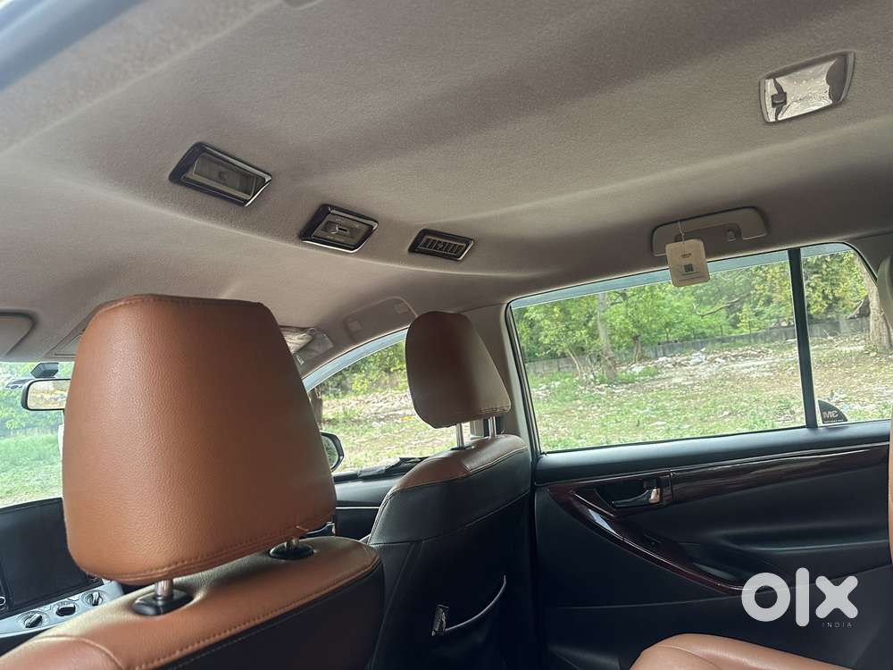 Toyota Innova Crysta 2.8 Gx At 7 Str, 2016, Diesel