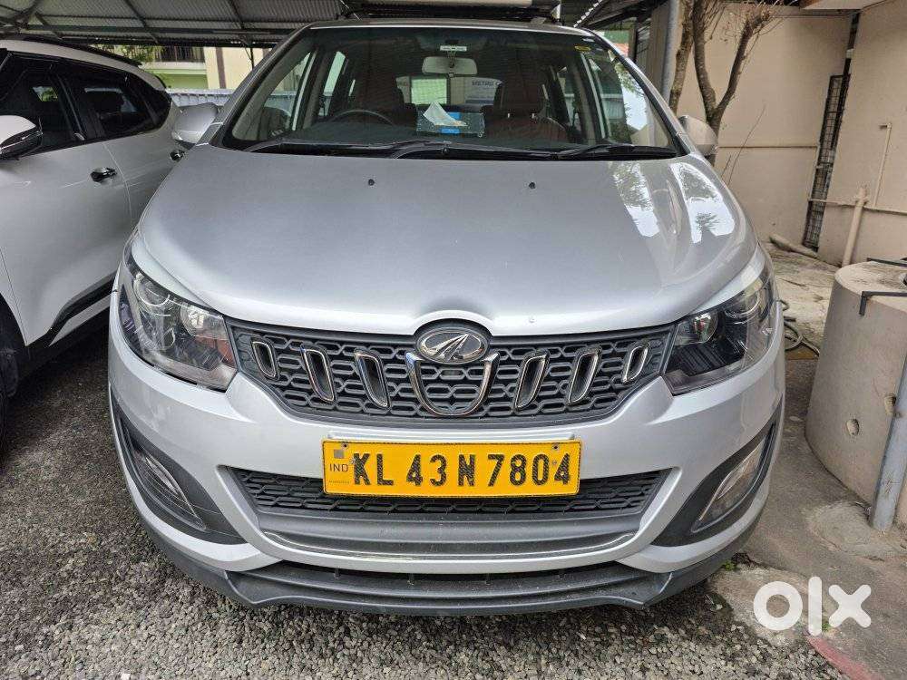 Mahindra Marazzo M6 8str, 2021, Diesel