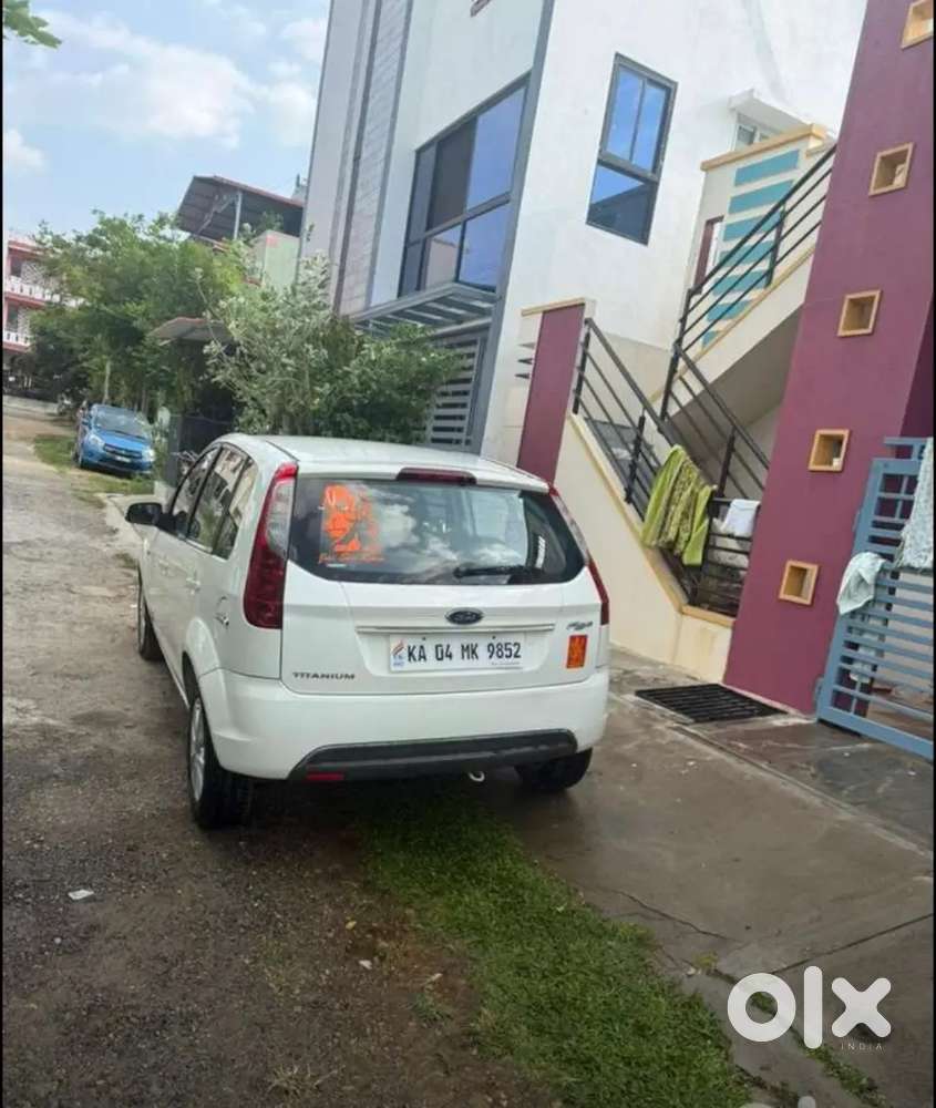 Ford Figo Petrol 2012
