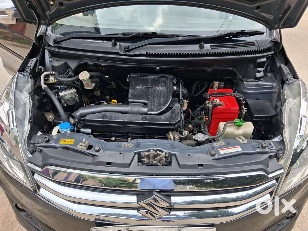 Maruti Suzuki Ertiga Vxi At Petrol, 2017, Petrol