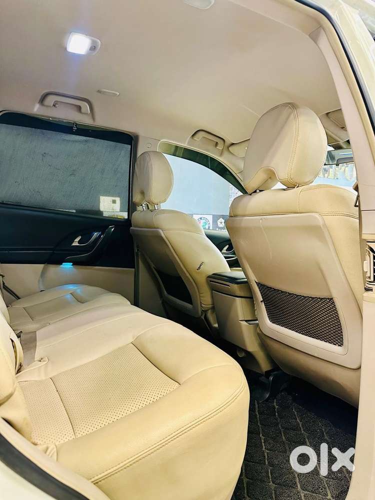 Mahindra Xuv500 At W6 2wd, 2017, Diesel