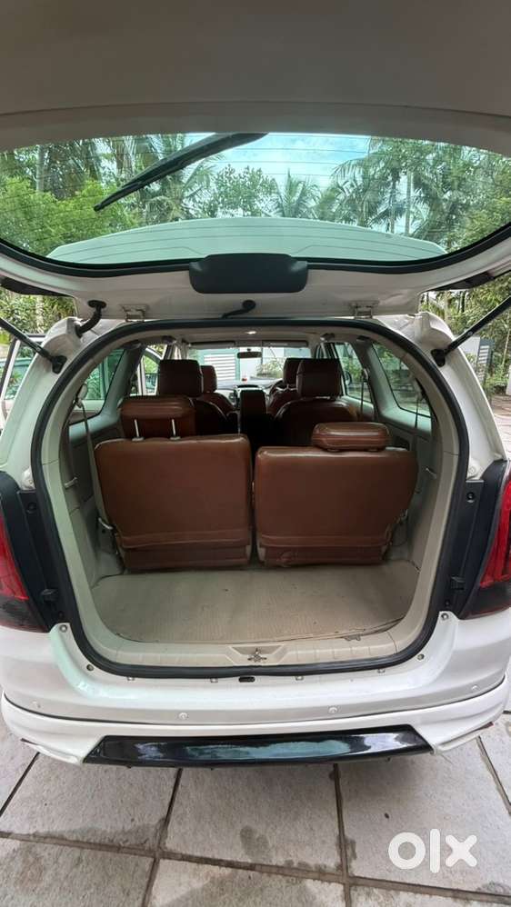 Toyota Innova Diesel 2014