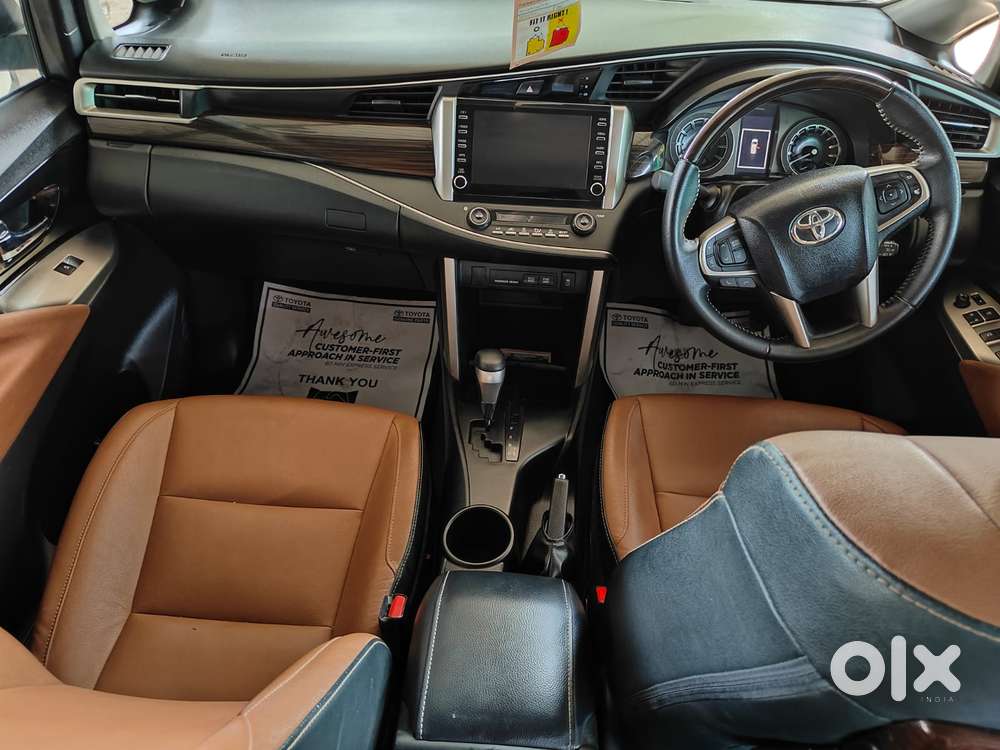 Toyota Innova Crysta 2.7 Zx At, 2022, Diesel