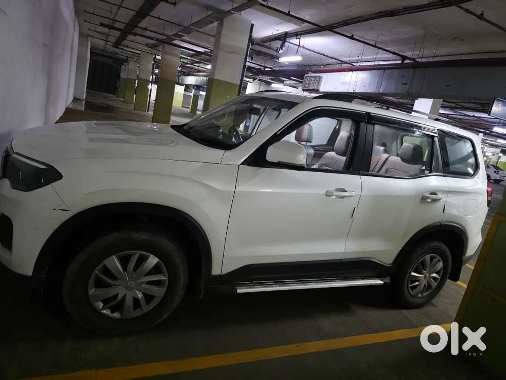 Mahindra Scorpio-n 2022 -2023 Petrol Automatic