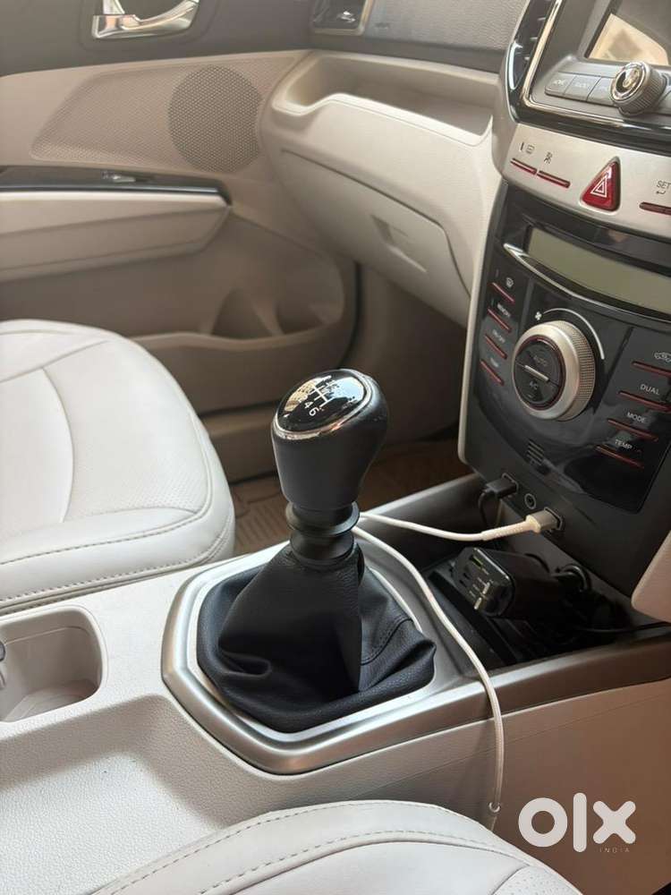 Mahindra Xuv300 December 2020 Diesel Well Maintained