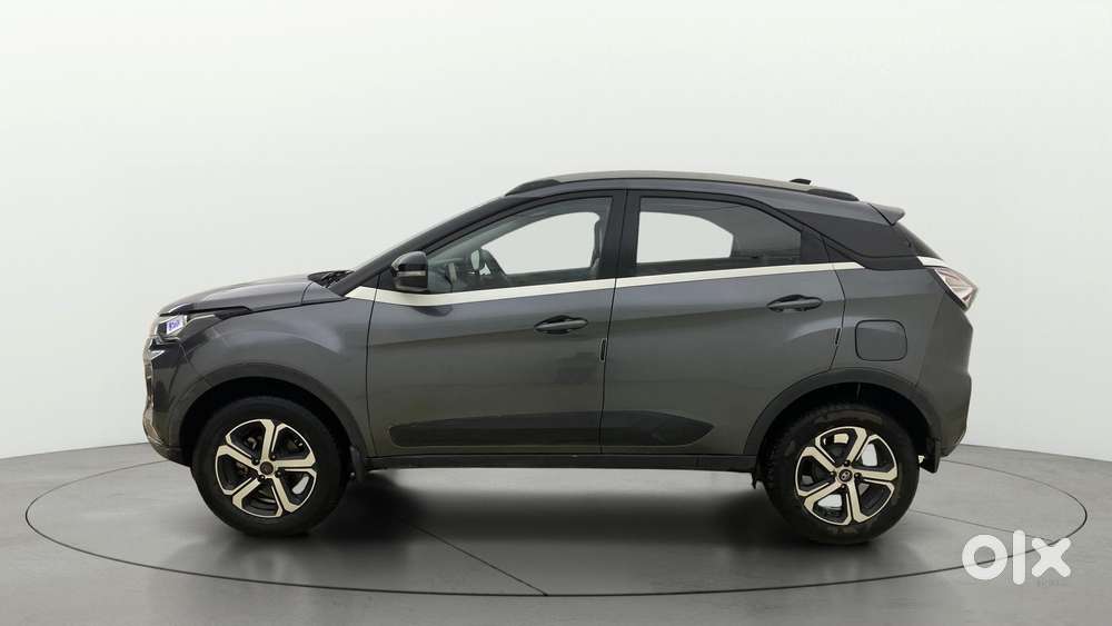 Tata Nexon 1.5 Revotorq Xza Plus Premium, 2022, Cng & Hybrids