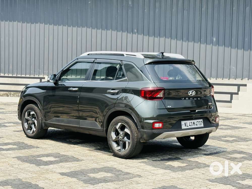 Hyundai Venue 1.0 Sx Turbo Dct, 2019, Petrol