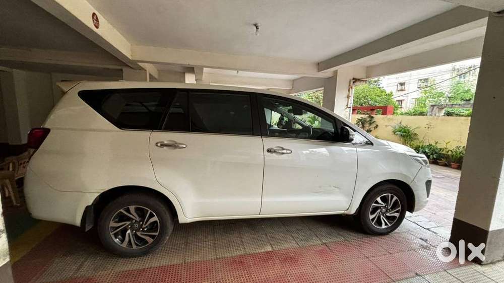 Toyota Innova Crysta 2021