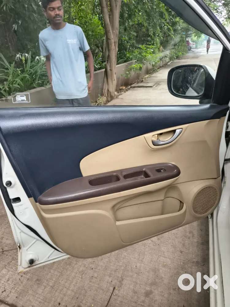 Honda Amaze 2013 Top End Vx Model Diesel