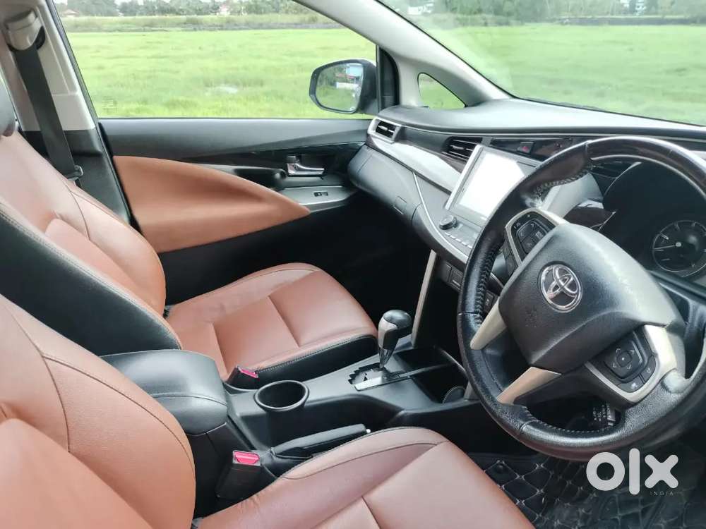 2017 Z Auto.family Using.(delhi Re)frm Toyota Showroom U Trust Delhi.