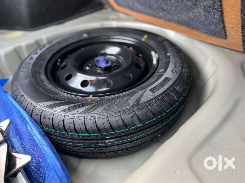 Maruti Suzuki Swift Dzire Vxi Optional, 2022, Petrol