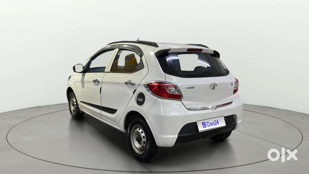 Tata Tiago Xe, 2017, Petrol