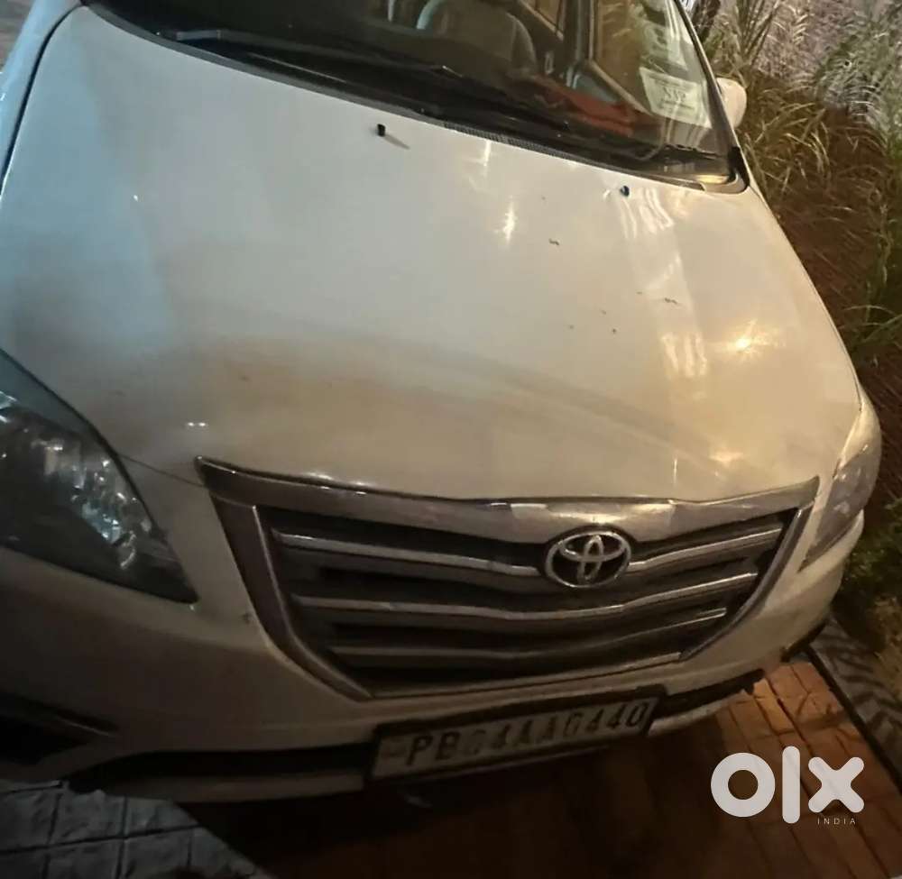Toyota Innova 2014 Diesel Well Maintained