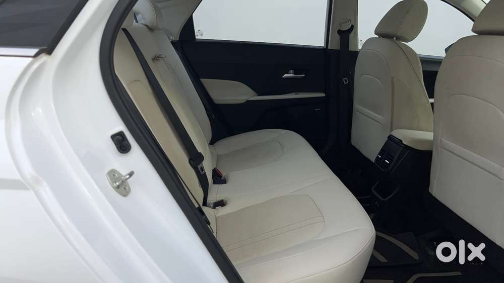 Hyundai Verna 1.5 Sx (o) Petrol Mt, 2024, Petrol
