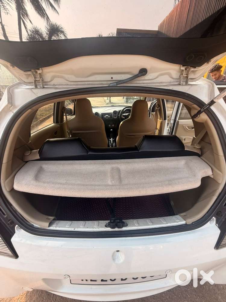 Honda Brio 2012 Petrol Well Maintained