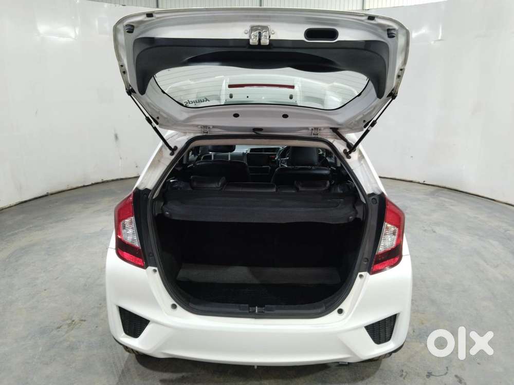 Honda Jazz [2020-2023] 1.2 Vx I-vtec Mt, 2016, Petrol