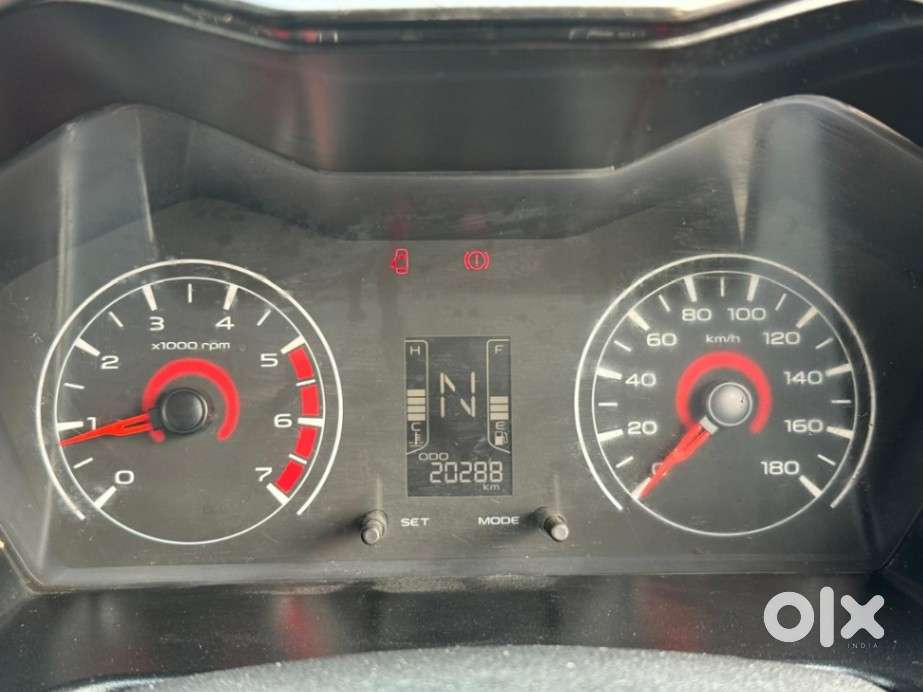 Mahindra Kuv 100 Mahindra-kuv-100-d75-k2-plus, 2017, Petrol