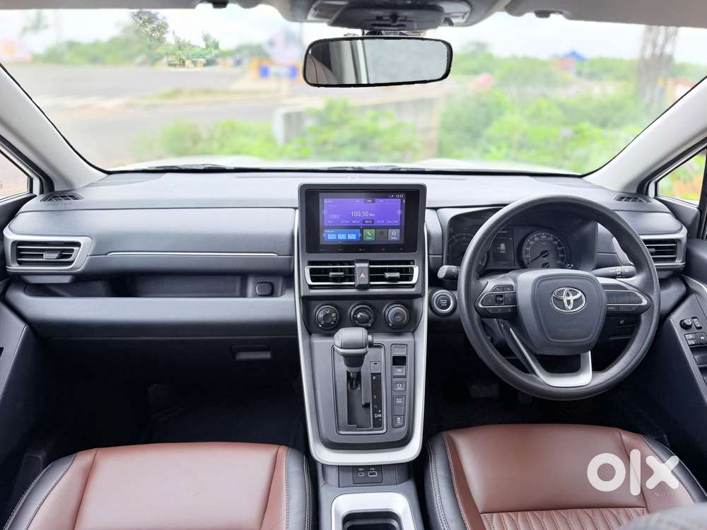 Toyota Innova Hycross 2.0 Gx 8 Str, 2024, Petrol
