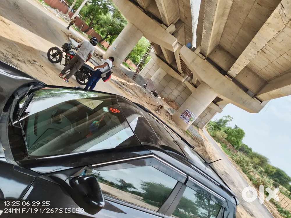 Mahindra Xuv 3xo Ev 2023 Petrol 42000 Km Driven