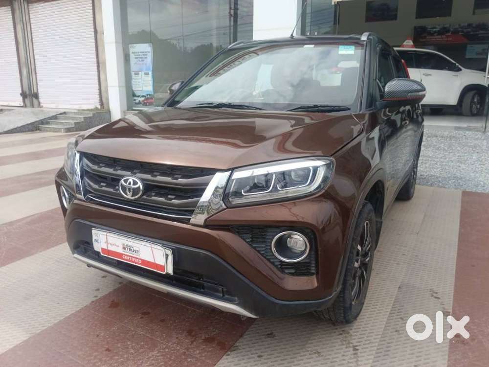 Toyota Urban Cruiser 1.5 Premium Grade Dual Tone Mt, 2022, Petrol