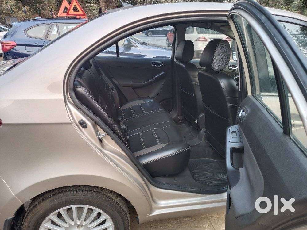 Tata Zest  1.2 Revotron Xt, 2015, Petrol