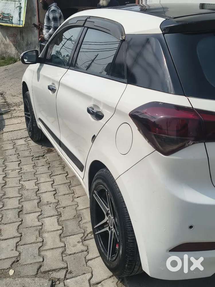 Hyundai I20 Sport 2014 Ka 11 Mahina Hr07 Number