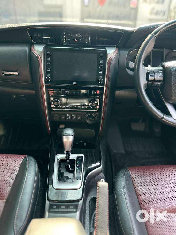 Toyota Fortuner Legender 4x4 At 2.8, 2025, Diesel