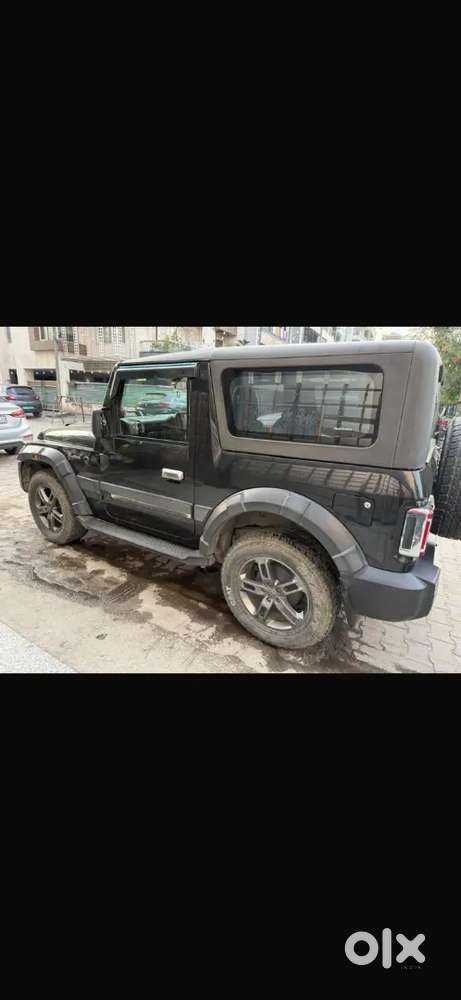 Company Accessories Worth 2.5 Lakhs