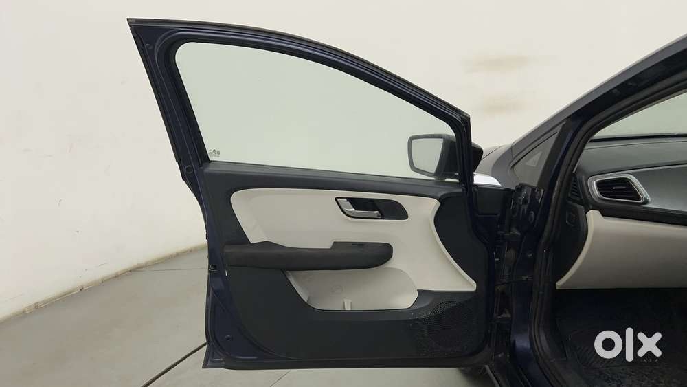 Tata Altroz 1.2 Xz Plus Petrol, 2023, Petrol