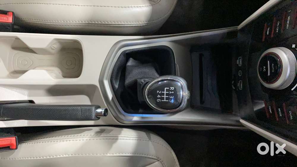 Mahindra Xuv300 W8 Option, 2021, Petrol