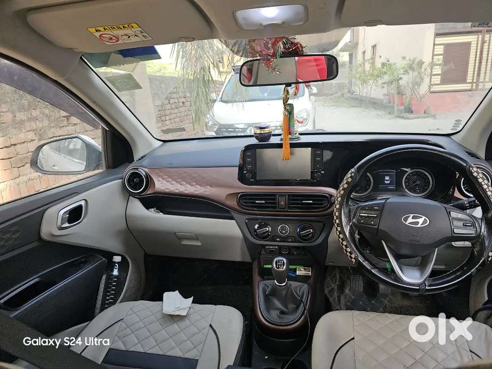 Hyundai Aura 2023 Sx Cng Under Warranty