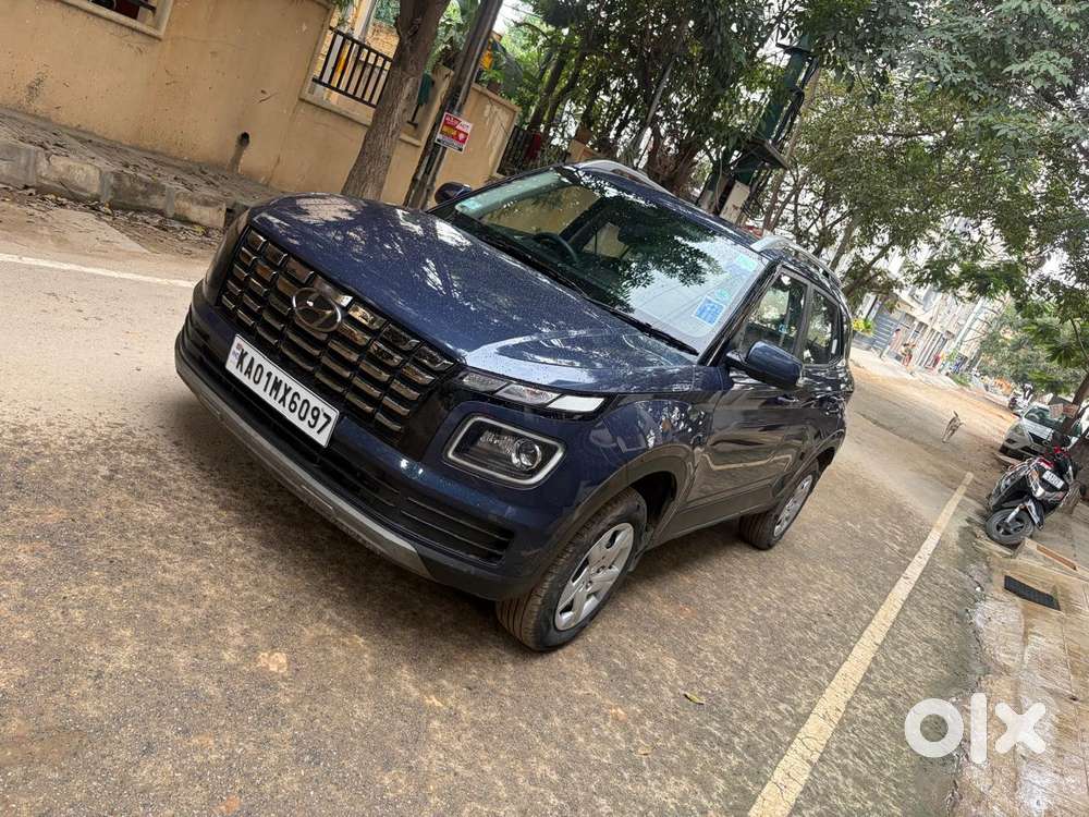 Hyundai Venue 1.2 S (o), 2022, Petrol