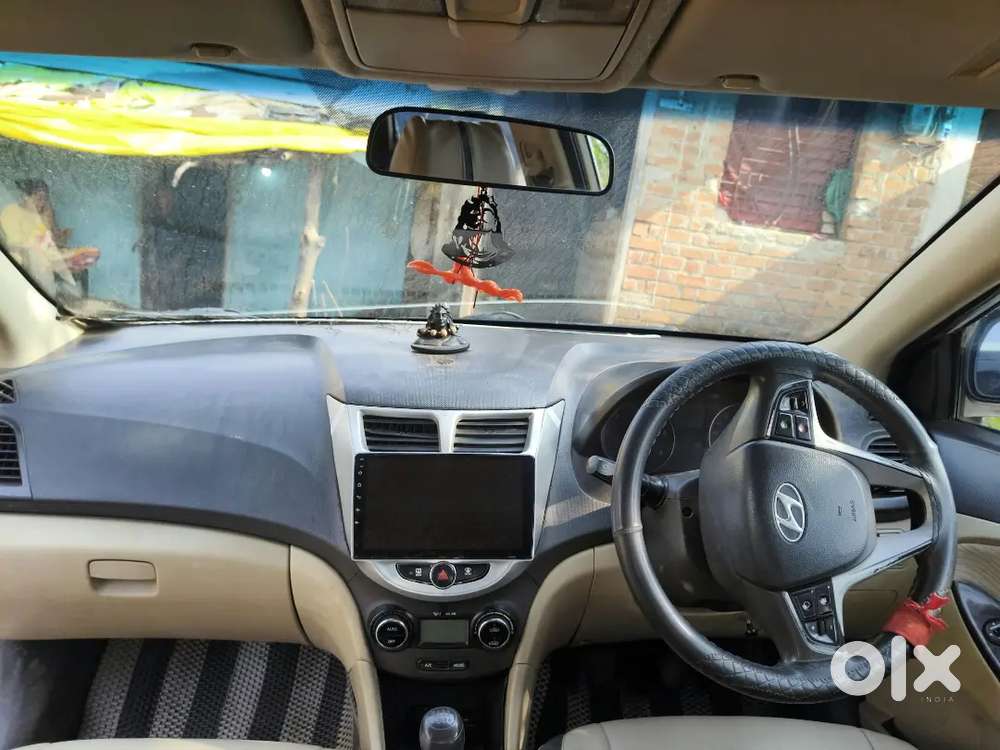 Hyundai Fluidic Verna 2012