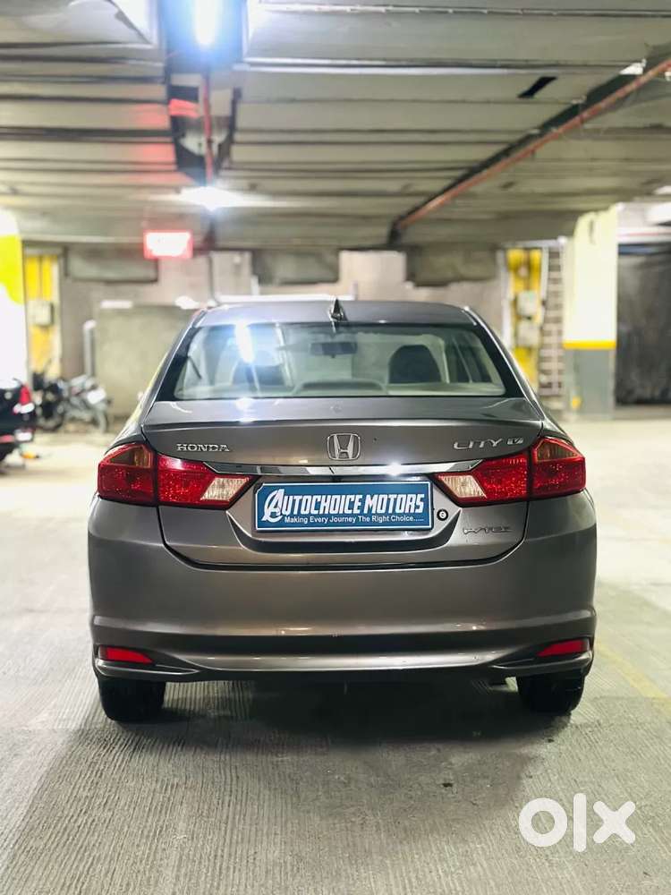 Honda City 1.5 V 4th Gen I-vtec Mt, 2015, Petrol