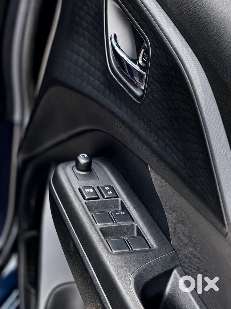 Maruti Suzuki Swift Vxi Ags, 2025, Petrol