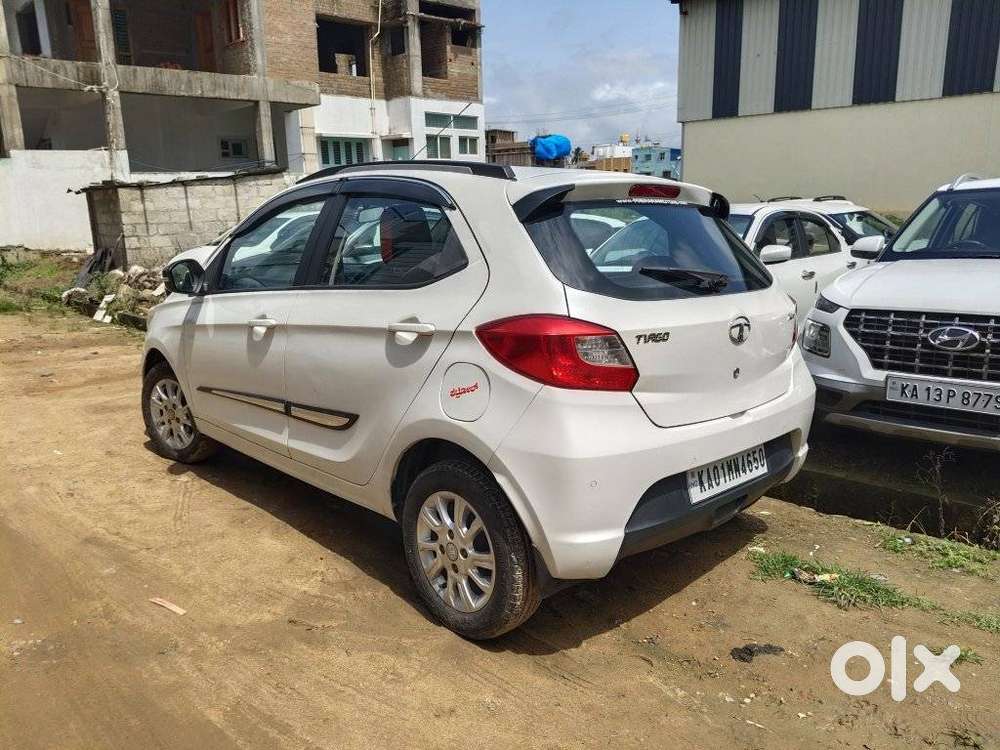 Tata Tiago 1.05 Revotorq Xz, 2016, Petrol