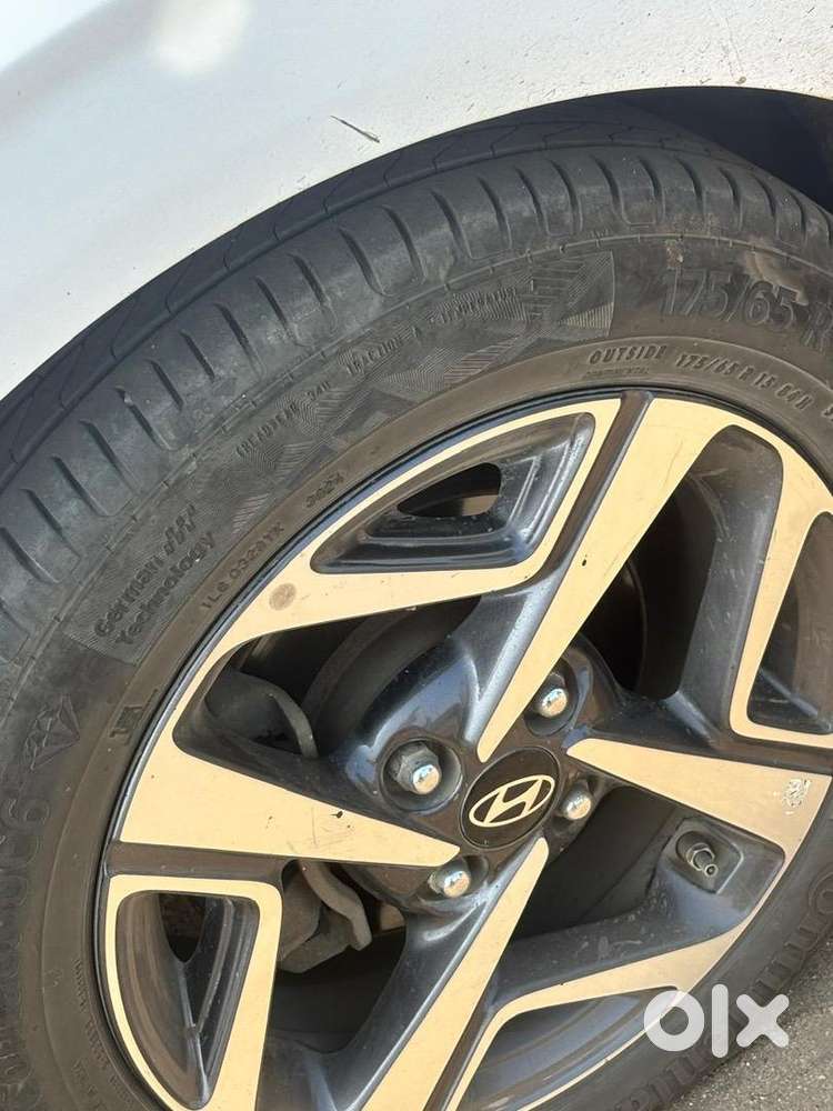 Hyundai Aura 2023 Cng & Hybrids 107000 Km Driven