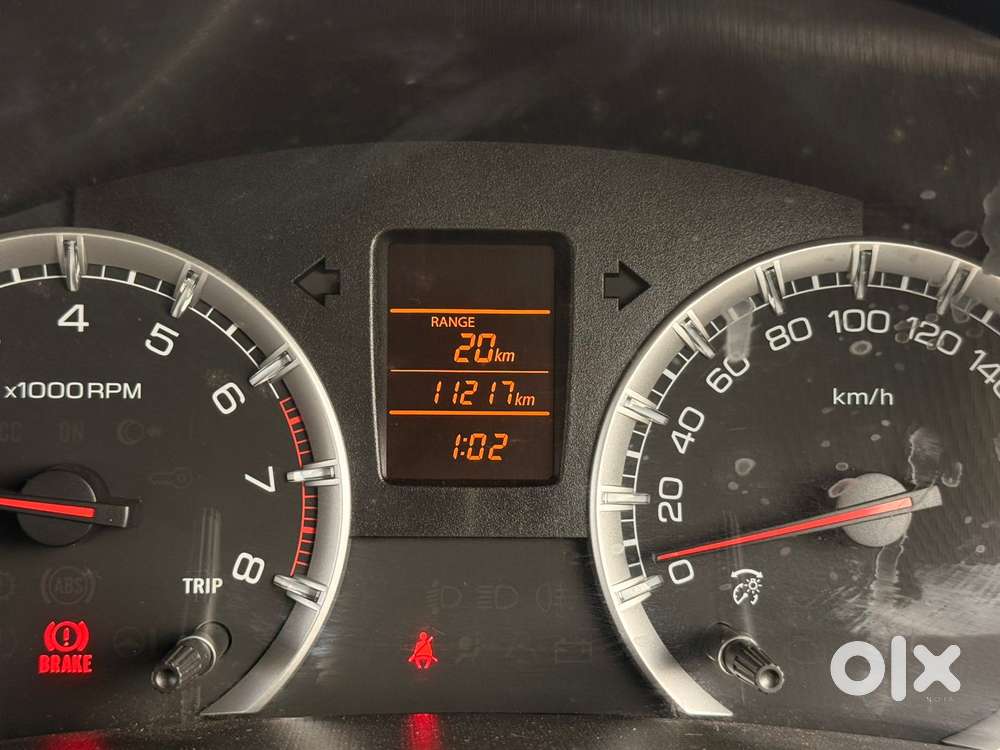 Maruti Suzuki Swift Vxi 1.2 Abs Bs-iv, 2016, Petrol