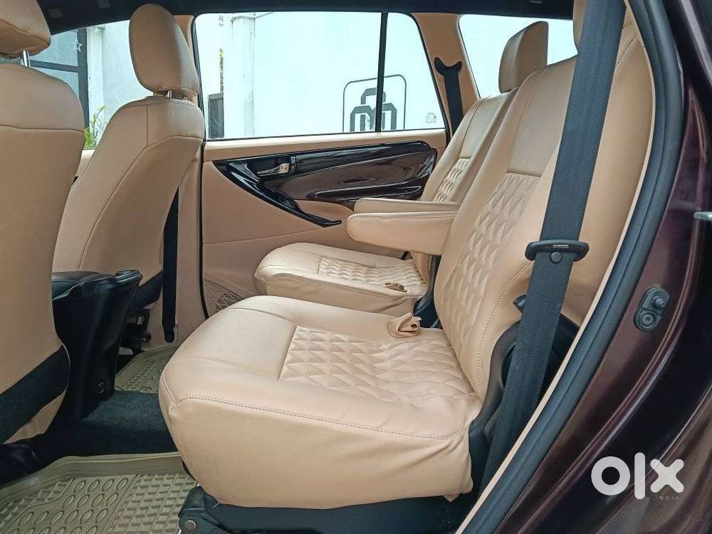 Toyota Innova Crysta 2.4 G Mt 7 Str, 2020, Diesel