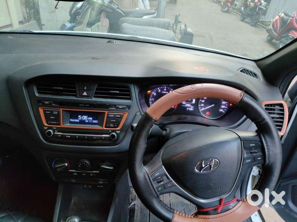 Hyundai I20 Active 2017 Petrol Well Maintained