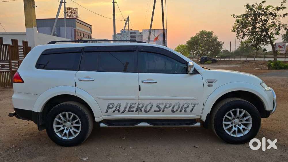 Mitsubishi Pajero Sport 2.5 Manual, 2013, Diesel